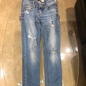 Blue Ripped Hollister Jean Size 3S 26W 29L